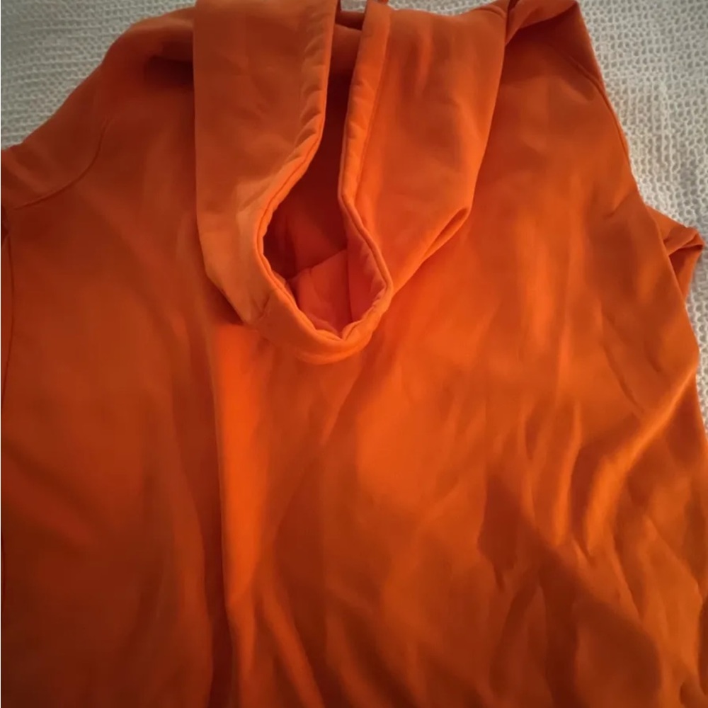 Men’s under armour zip hoodie-xl